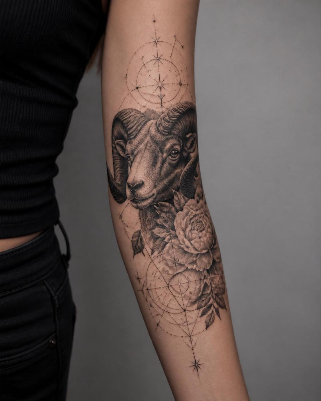 Tatouage bélier : exprimez votre passion et votre énergie à travers un design unique 2 découvrez nos tatouages bélier uniques qui reflètent passion et énergie. exprimez votre personnalité avec un design original et puissant.