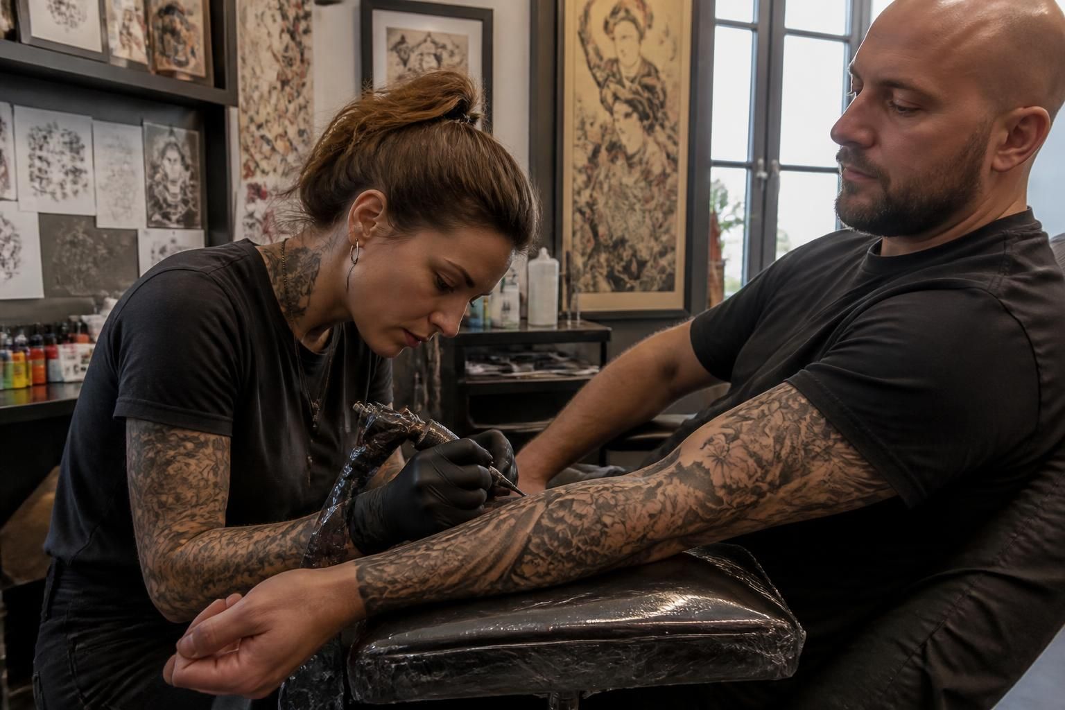 Comment le tatouage moderne évolue ? 2 découvrez l'évolution fascinante du tatouage moderne, entre innovations artistiques, nouvelles techniques et tendances actuelles qui redéfinissent cet art corporel.