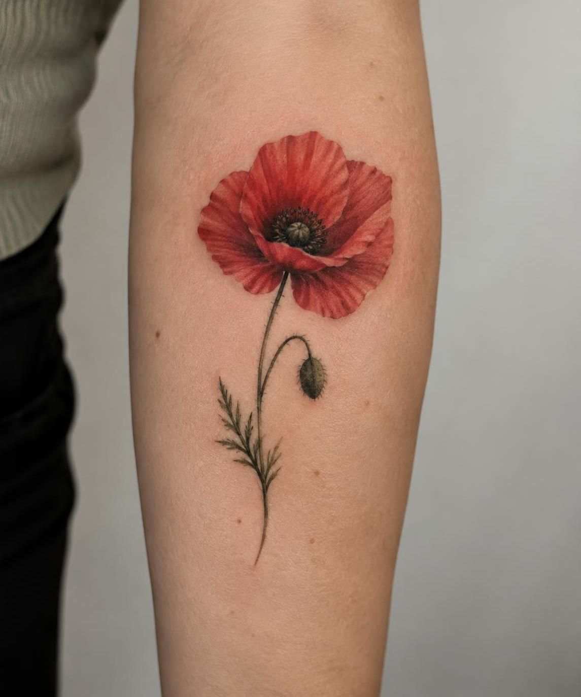 Tatouage coquelicot : la symbolique de cette fleur du souvenir 2 découvrez la signification du tatouage coquelicot, une fleur délicate symbole de souvenir, de mémoire et de beauté éphémère.